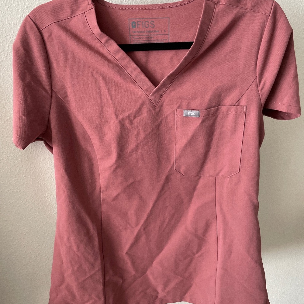 FIGS women's Slim Catarina™ - One-Pocket Scrub Top - S / Mauve
